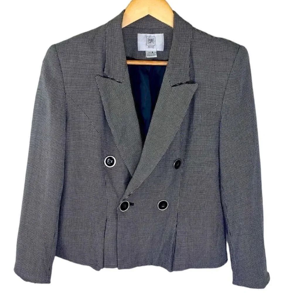 Vintage 80s/90s era cropped blazer black and white check with detailed buttons